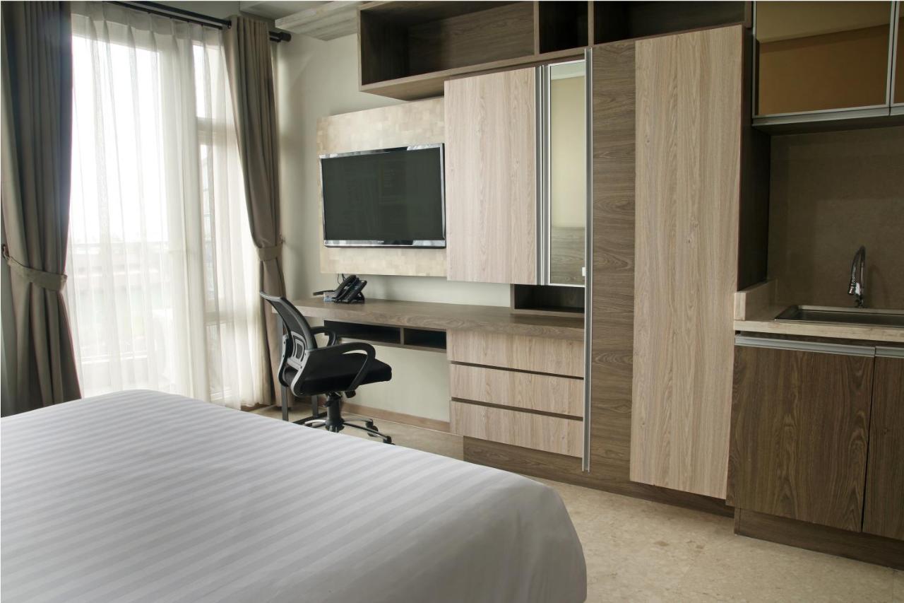 Graha Makara Suite Hotel & Residence Cikarang Exterior foto