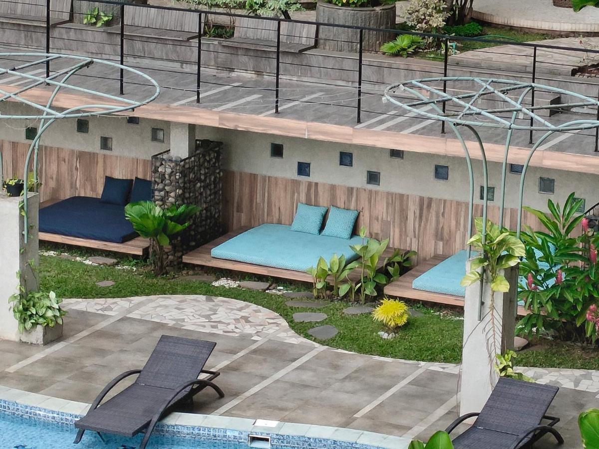 Graha Makara Suite Hotel & Residence Cikarang Exterior foto