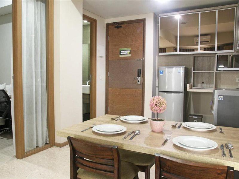 Graha Makara Suite Hotel & Residence Cikarang Exterior foto